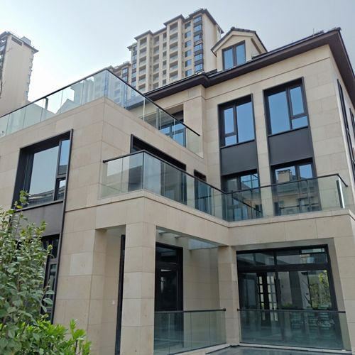  置信原墅，高层空中跃墅